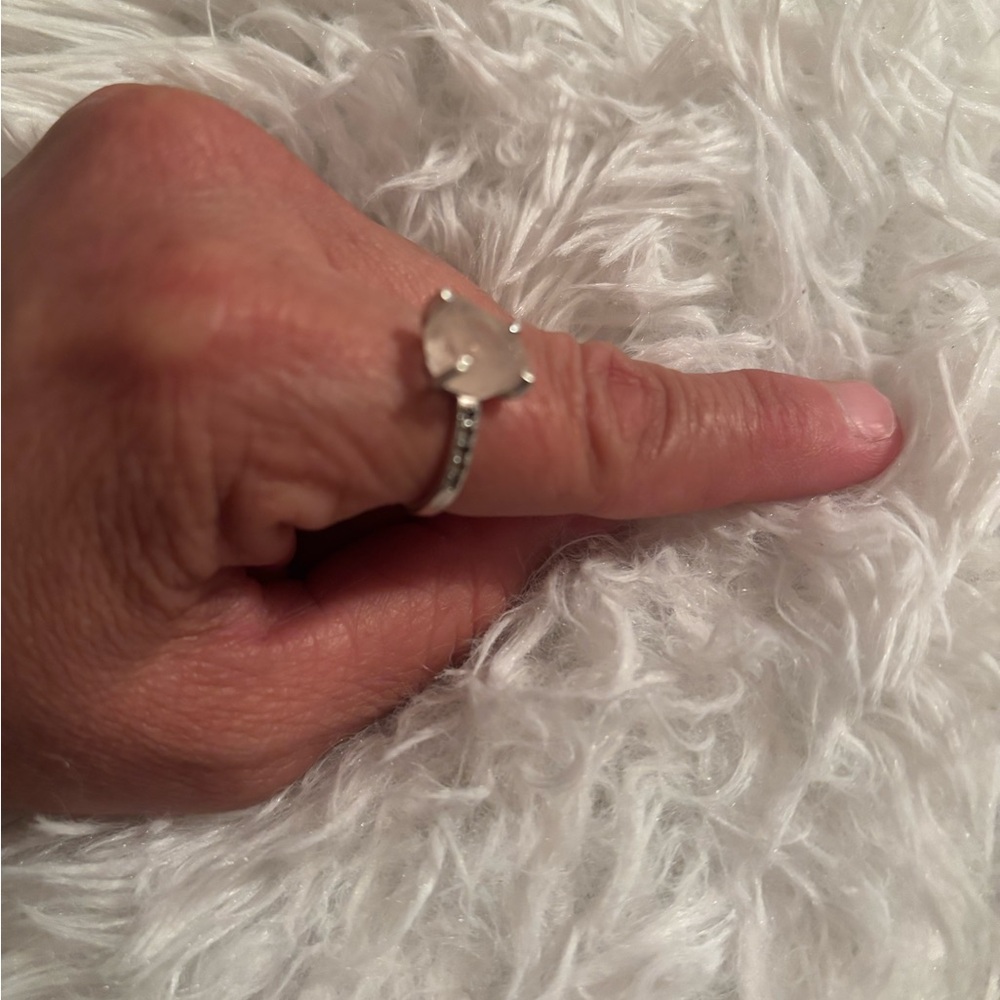 ✨ Rose Quartz 925 Silver Ring – Petite